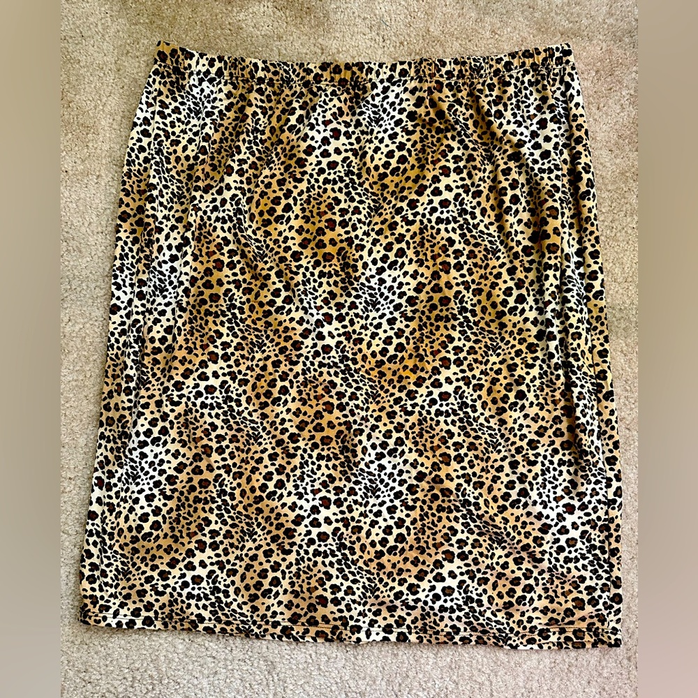 Stretch Is Comfort Women's Plus Size Soft Stretch MIDI Skirt Leopard Cheetah